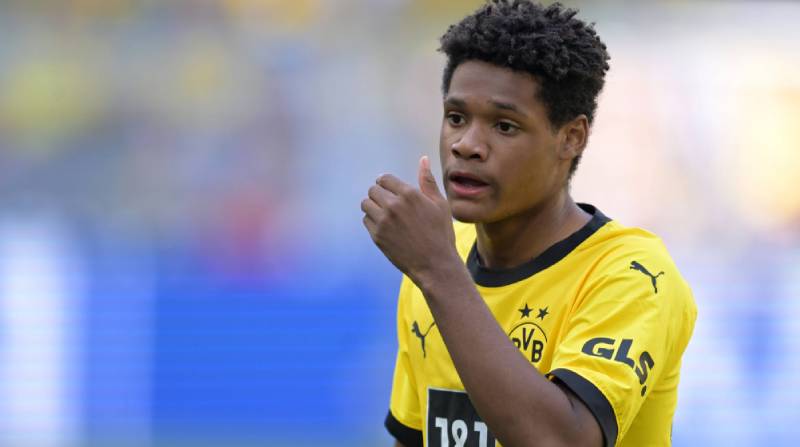 Top 10 Cầu Thủ Trẻ Nhất Thế Giới Hiện Nay (Cập Nhật 2025) 6 Julien Duranville